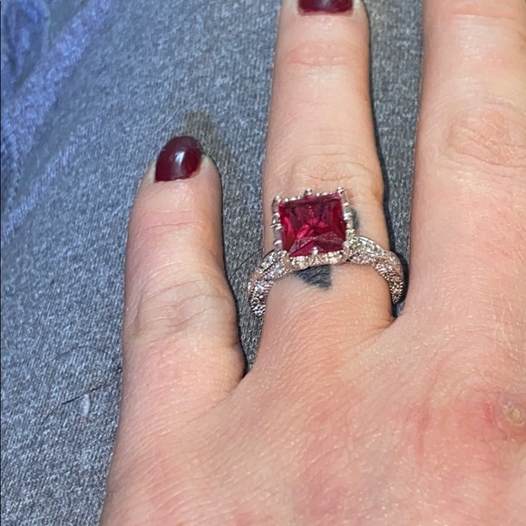 Gorgeous Pink Ring - Picture 5 of 7